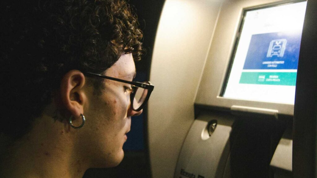 Ways to Avoid ATM and Currency Fees Abroad