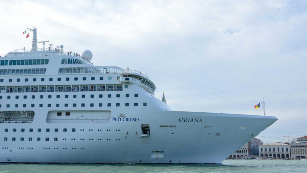 Ways Retirees Save Thousands on Cruise 