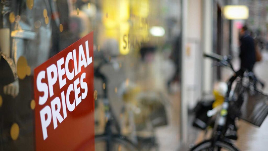 Ways Retirees Save Thousands on Cruise 