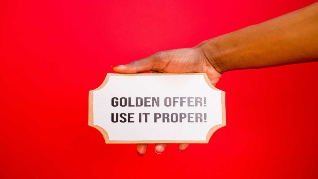 Ways International Travelers Save Money While Touring